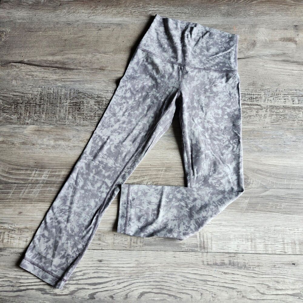 (2) Lululemon Align Crop *21"